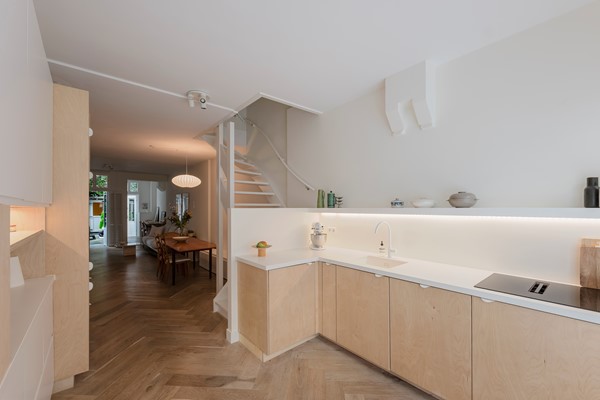 Medium property photo - Agatha Dekenstraat 27H, 1053 AM Amsterdam